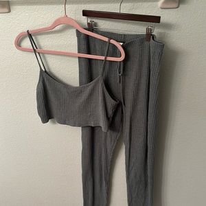 Green crop lounge set